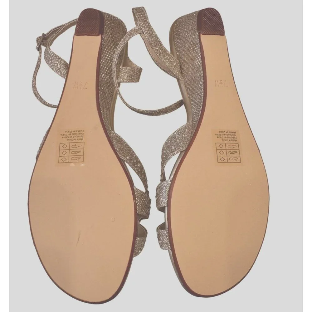 Benjamin Walk Lena Champagne Shimmer 7 1/2 Wide With Stones Low Wedge NWOB